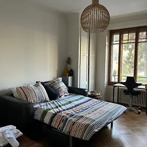  Habitación en casa particular Double Bedroom & Kitchen - Perle Du Lac, Suiza
