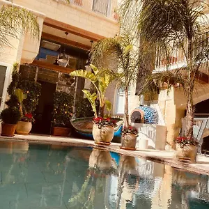 https://lulu-boutique-hotel.hotelssaintjulians.com
